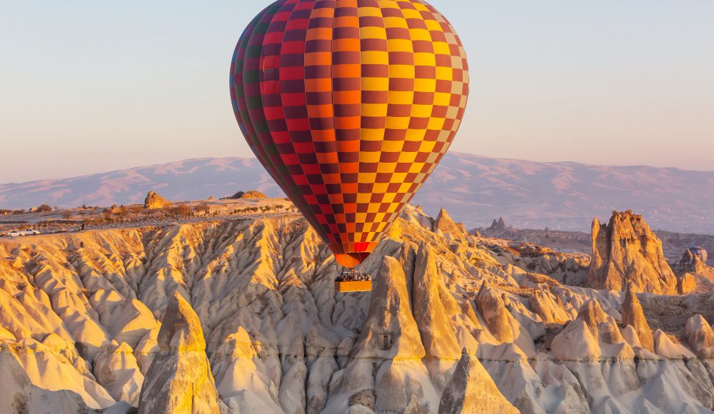 Experiența zborului cu balonul cu aer cald în Cappadocia