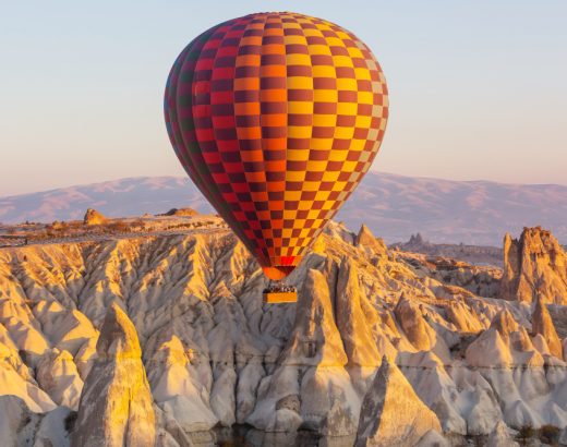 Experiența zborului cu balonul cu aer cald în Cappadocia