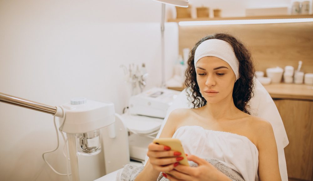 Ghid pentru întreținerea pielii după tratamente cu laser