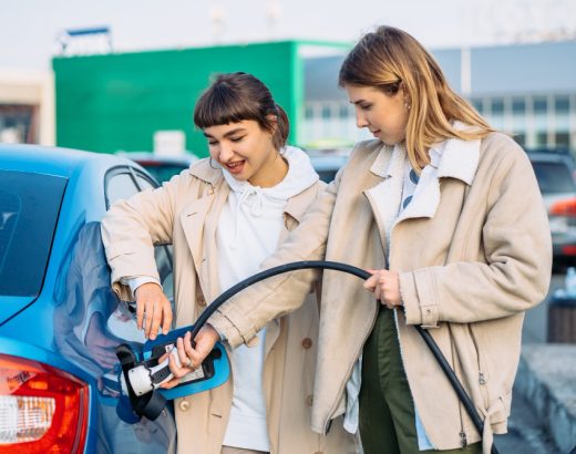 Beneficiile unui vehicul electric pentru reducerea costurilor de combustibil