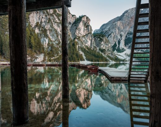 Vacanțe în destinații cu peisaje naturale spectaculoase și liniștite