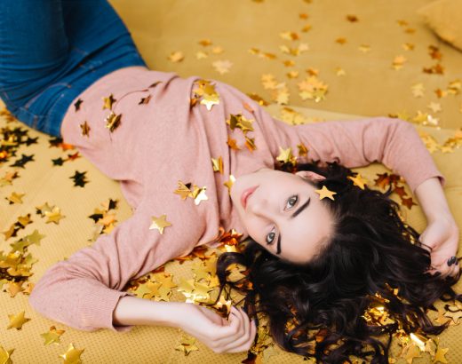 Cum să porți glitter-ul cu stil