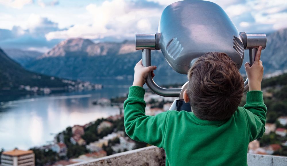 Top 10 locuri din oraș de explorat pe jos