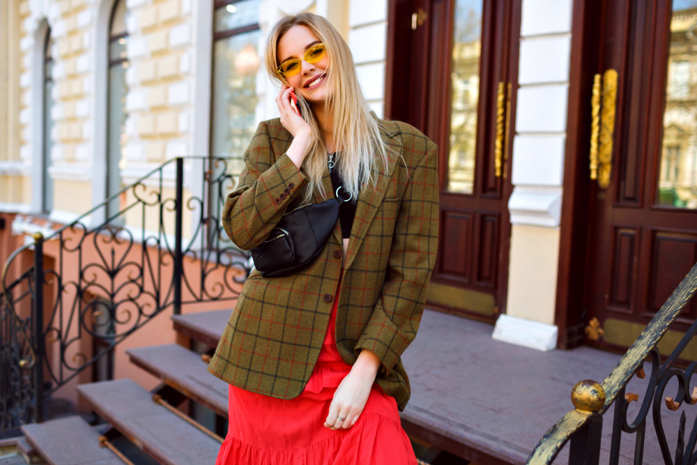 10 piese cheie pentru un look elegant de zi
