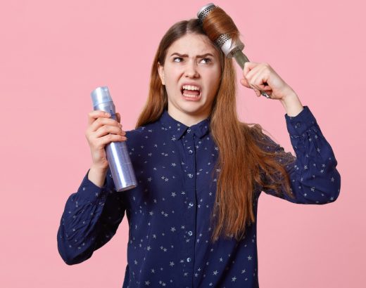 Spray-ul de fixare poate uni straturile fără să prelungească mereu rezistența