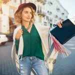 Garderoba de călătorie: Culorile care simplifică toate combinațiile
